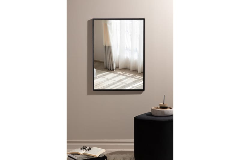 Poster Curtain 50x70 cm - Beige - Boligtilbehør - Billeder & kunst - Posters & plakater