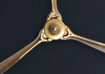 Ilvik vægdekoration Propeller 85x85 cm i metal - guld - Boligtilbehør - Dekoration - Pynteting - Skulptur