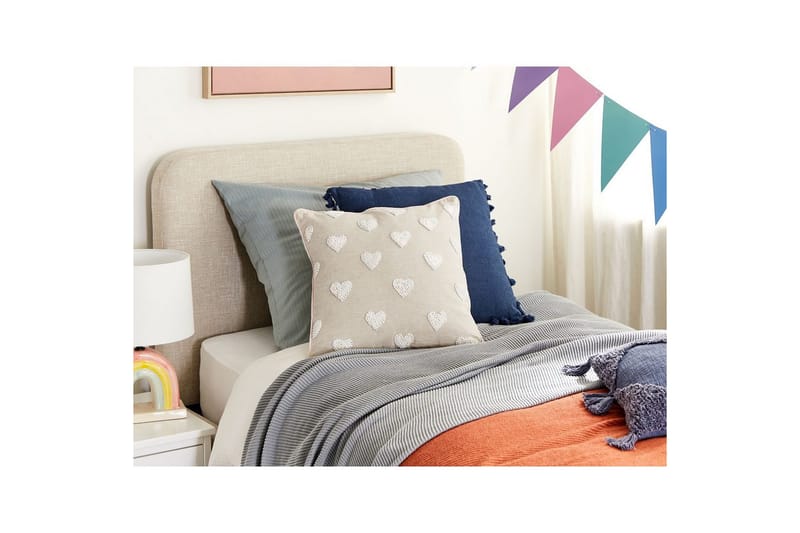 Pyntepuder Gazania Beige/hvid, Firkantet - Beige/hvid, Firkantet - Boligtilbehør - Indretning børneværelse - Dekoration til børneværelset - Vimpel børneværelse