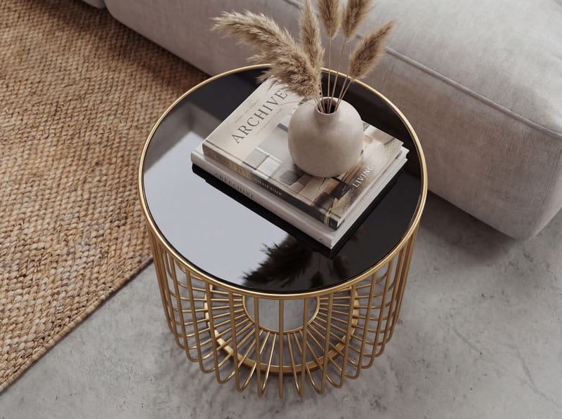 Nevran rundt sidebord 40 cm i glas og metal - Guld - Boligtilbehør - Lys & dufte - Lysestager & lanterner