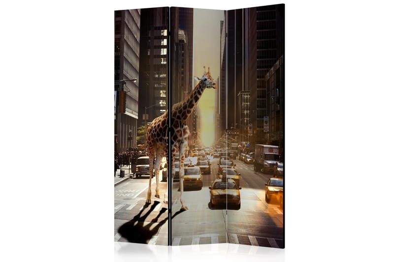 Rumdeler Giraffe in the Big City 135x172 cm - Artgeist sp. z o. o. - Foldeskærm - Rumdelere