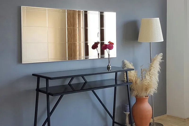 Raliyah Dekorationsspejl 62 cm, Sølv