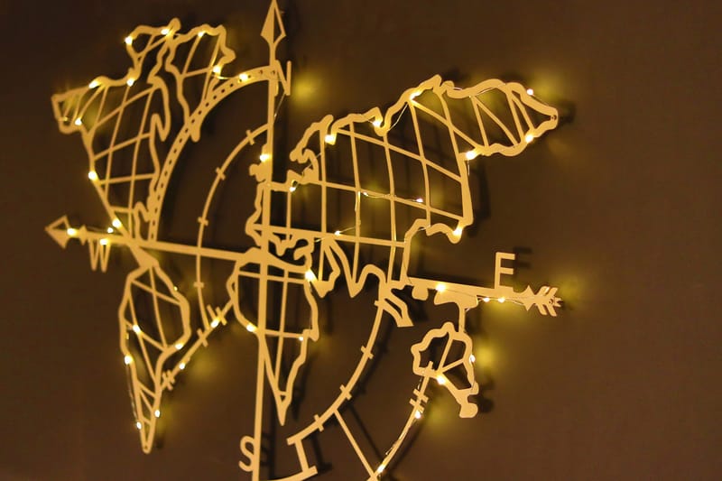 Decorative Metal Wall Accessory 65x95 - Boligtilbehør - Vægdekoration - Skilt - Emaljeskilte