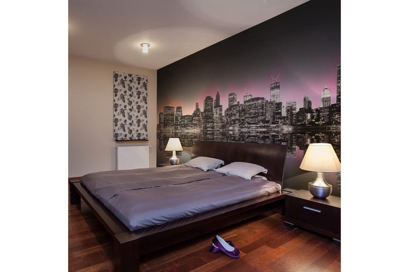 Fototapet Colorful Glow Over NYC 300x231 - Artgeist sp. z o. o. - Boligtilbehør - Vægdekoration - Tapeter - Fototapeter