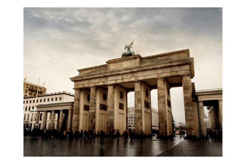 Fototapet Turister Tæt På Brandenburger Tor 400x309 - Artgeist sp. z o. o. - Boligtilbehør - Vægdekoration - Tapeter - Fototapeter