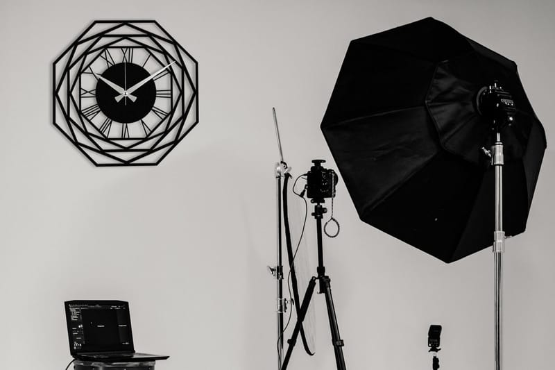 Achterdis Vægur, Sort