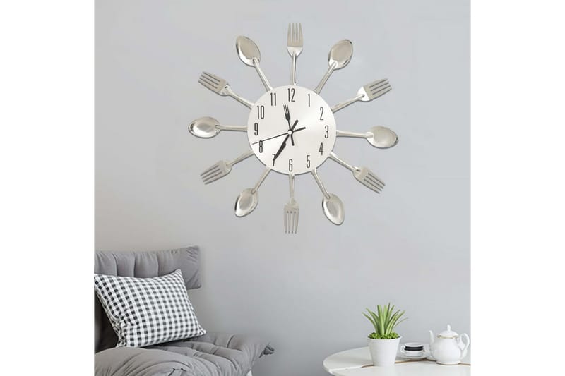 Vægur Med Ske- og Gaffeldesign 31 cm Aluminium Sølvfarvet - Sølv - Boligtilbehør - Vægdekoration - Vægure & Ure