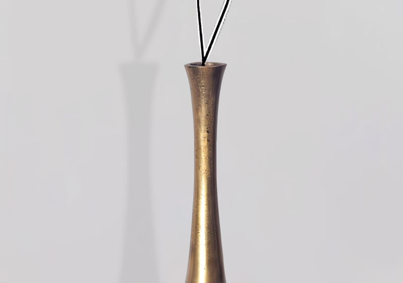 Isloren Vase 75 cm - Guldfarvet - Boligtilbehør - Vaser