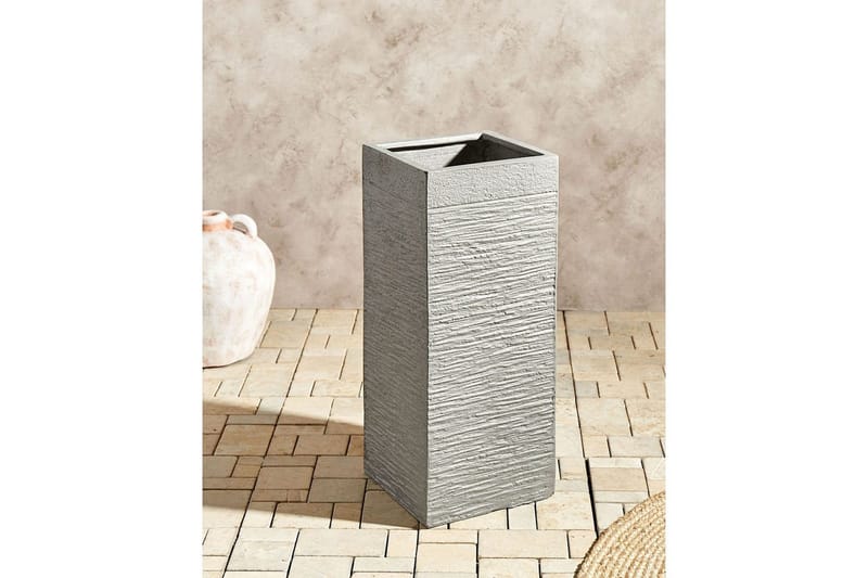 Trädgårdskruka Beliani Dion Grå, 26x26x60 cm Grey - Have - Havearbejde & dyrkning - Dyrkning - Urtepotteskjulere & blomsterkrukker - Store blomsterkrukker