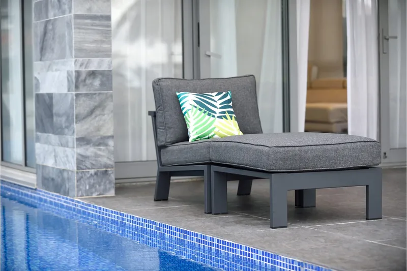 Palau Lænestol med Fodskammel - Grå - Havemøbler - Loungemøbler - Loungestol udendørs