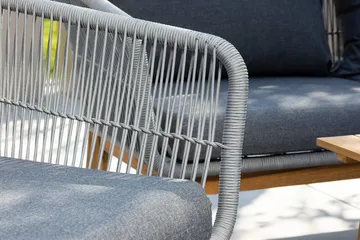 Chania sofagruppe 2-personers sofa + 2 lænestole med bord udendørs - Grå, natur - Havemøbler - Loungemøbler - Sofagrupper udendørs