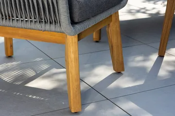 Chania sofagruppe 2-personers sofa + 2 lænestole med bord udendørs - Grå, natur - Havemøbler - Loungemøbler - Sofagrupper udendørs