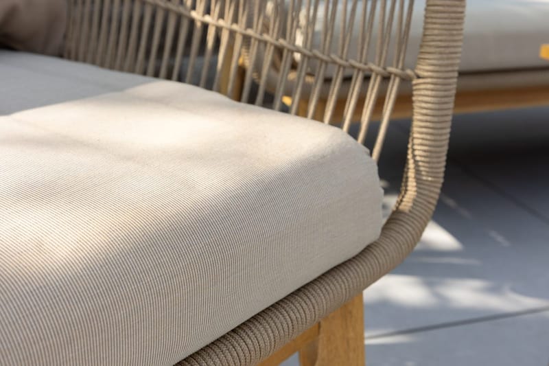 Chania sofagruppe 2-personers sofa + 2 lænestole med bord udendørs - Brun - Have - Udendørs miljø - Altan & terrasse - Altanmøbler