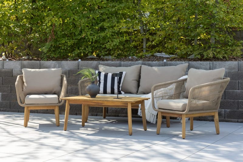 Sofagruppe Chania 2-personers sofa + 2 lænestole med bord til udendørs brug, Brun