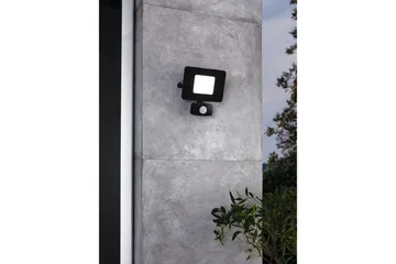 Vægstrålkaster Udendørsbelysning Eglo Faedo 3 med Sensor 20W, Sort - Sort - Have - Udendørs miljø - Entré - Entrébelysning