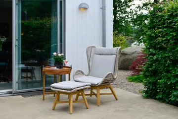 Hillerstorp Himmelsnäs rundt sidebord bakke – udendørsbord og aflastningsbord udendørs 60 cm træ - Brun - Havemøbler - Balkon - Balkonmøbler - Altanborde
