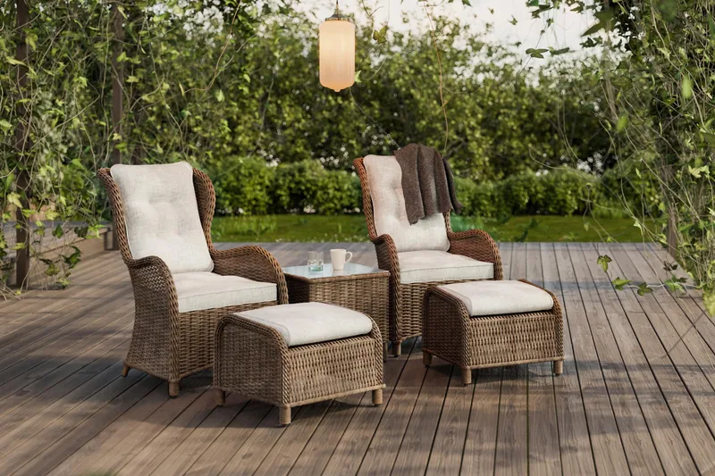 Marcus Cafésæt med 2 Øreklapstol med Fodskammel m Hynde - Natur - Havemøbler - Balkon - Balkonmøbler - Altansæt