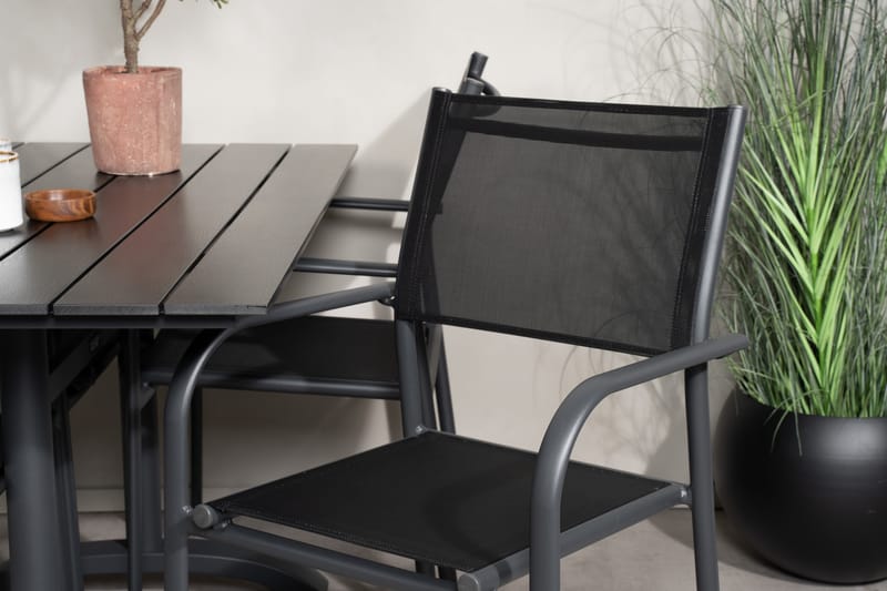 Denver Spisebordssæt 120 cm + 4 Santorini Armstole Sort - Venture Home - Havemøbler - Balkon - Balkonmøbler - Altansæt