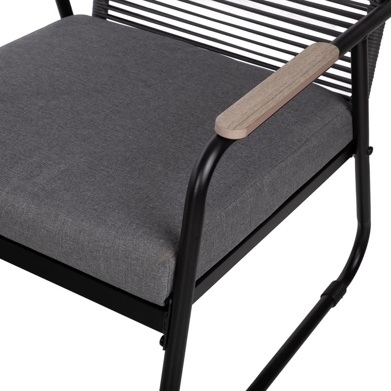 Havemøbelsæt HOME4YOU Macos bord, sofa og 2 stole Grå/sort - Grå/sort - Havemøbler - Balkon - Balkonmøbler - Altansæt