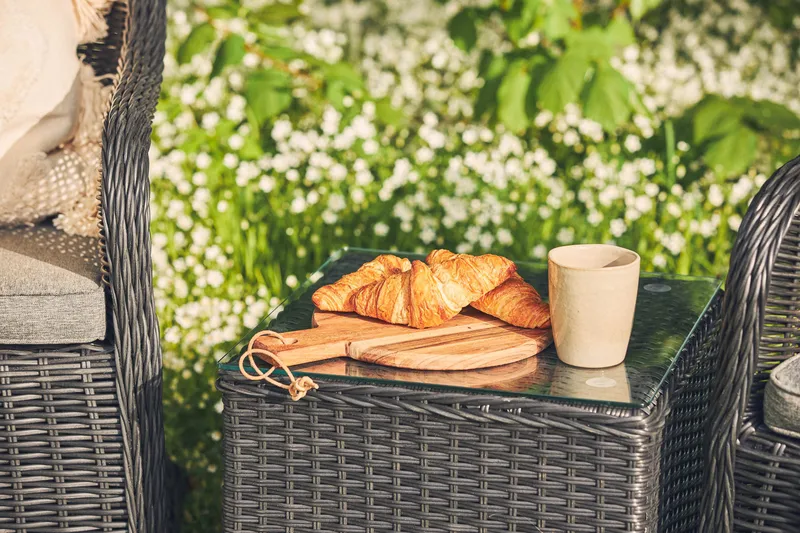 Marcus cafésæt med 2 Light lænestole med hynde - Sort - Havemøbler - Balkon - Balkonmøbler - Altansæt