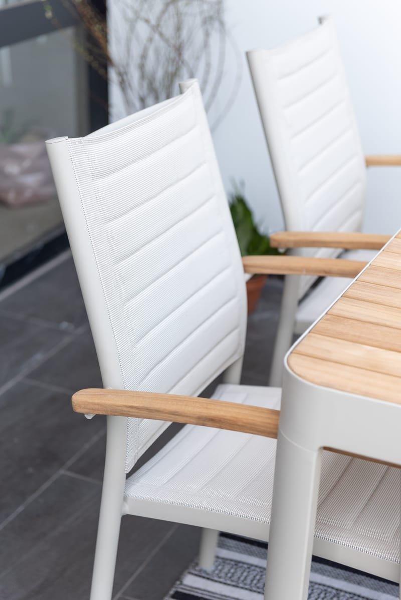 Portals Altan Sæt bord + 2 carver stole - Lys Ecru/Koralsand - Havemøbler - Balkon - Balkonmøbler - Altansæt