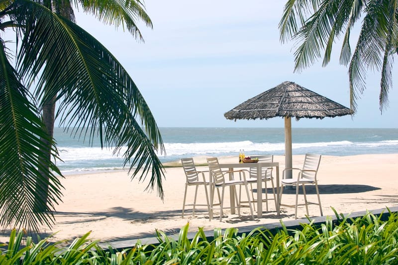 Portals Bar Sæt bord + 4 barstole - Lys Ecru/Koralsand - Havemøbler - Havestole - Barskammel