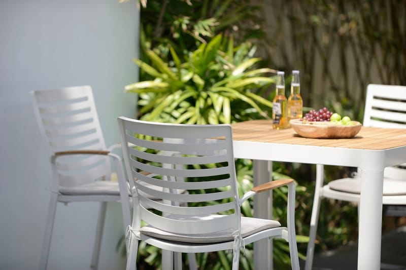 Portals Bar Sæt bord + 4 barstole - Lys Ecru/Koralsand - Havemøbler - Havestole - Barskammel