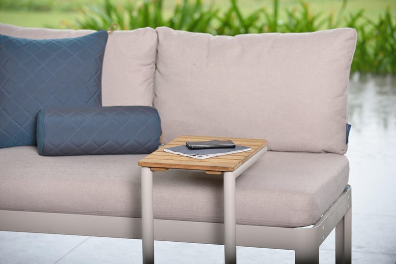 Portals Modul Sæt 2-personers sofa + C-form sidebord - Beige/Træ - Havemøbler - Balkon - Balkonmøbler - Altansæt
