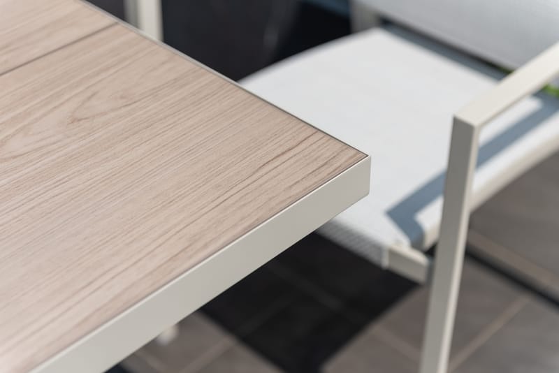 Urbanite Bistro Sæt bord + 2 carver stole - Lysgrå - Havemøbler - Balkon - Balkonmøbler - Altansæt