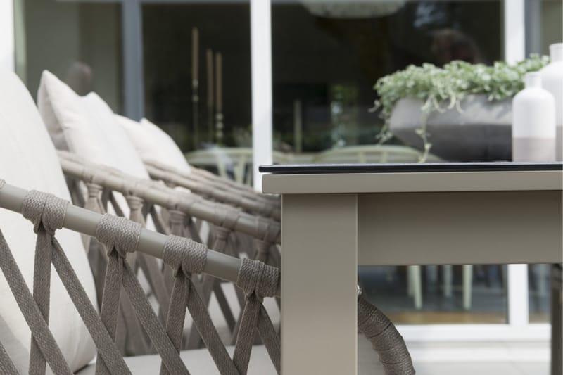 Hillerstorp Jet Set Spisebord 90 cm Beige - Beige - Havemøbler - Havebord - Spisebord & havebord