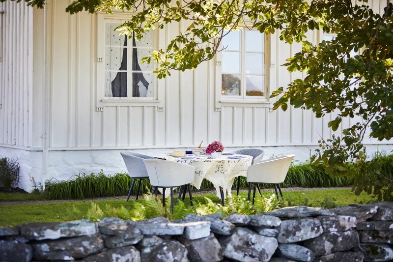 Hillerstorp Oxhult havebord Ø145 cm sort - Sort - Havemøbler - Havebord - Spisebord & havebord