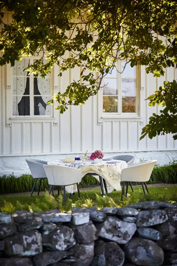 Hillerstorp Oxhult havebord Ø145 cm sort - Sort - Havemøbler - Havebord - Spisebord & havebord