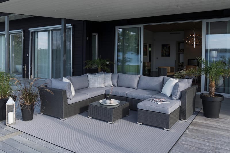 Hillerstorp Madison sofabord og loungebord til udendørsbrug 64 cm polyrattan glas - Sort - Havemøbler - Havebord - Loungeborde & Sofaborde udendørs