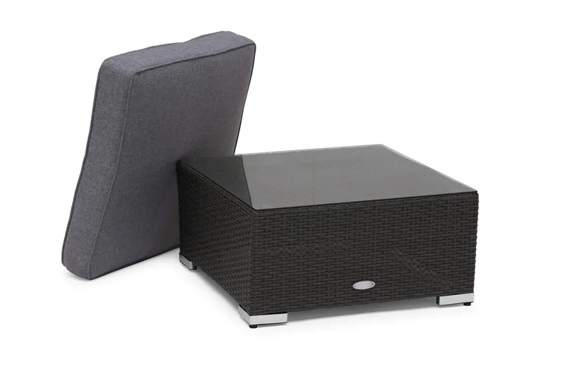 Hillerstorp Madison sofabord og loungebord til udendørsbrug 64 cm polyrattan glas - Sort - Havemøbler - Havebord - Loungeborde & Sofaborde udendørs