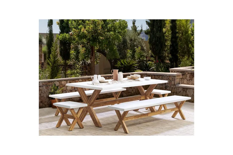 Matsalsset Beliani Olbia med bänkar 8-Sits White||Light wood - Havemøbler - Udendørsgruppe - Havesæt