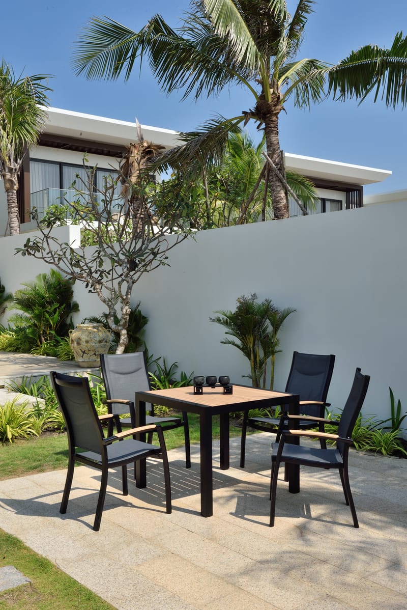 Panama Udendørsbord 90 cm - Træ/Sort - Havemøbler - Havebord - Spisebord & havebord