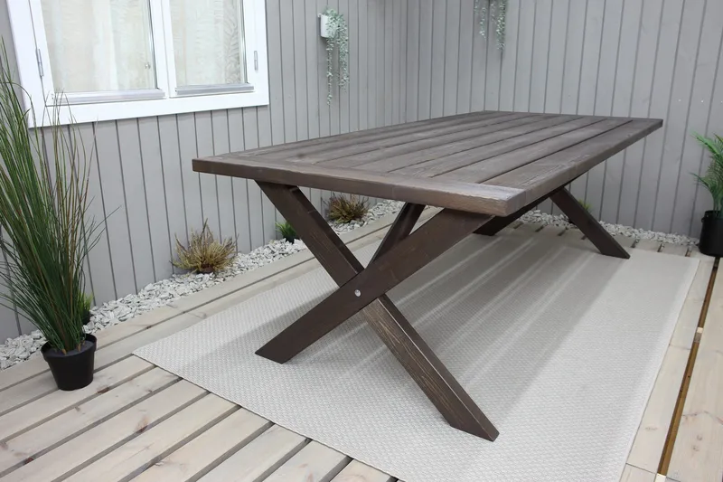 Hains Fasta Spisebord 220 cm - Brun - Havemøbler - Havebord - Spisebord & havebord