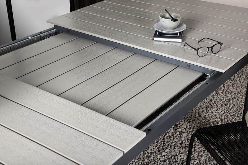Levels Udvideligt Spisebord 160-240 cm Grå/Sort - Venture Home - Havemøbler - Havebord - Spisebord & havebord
