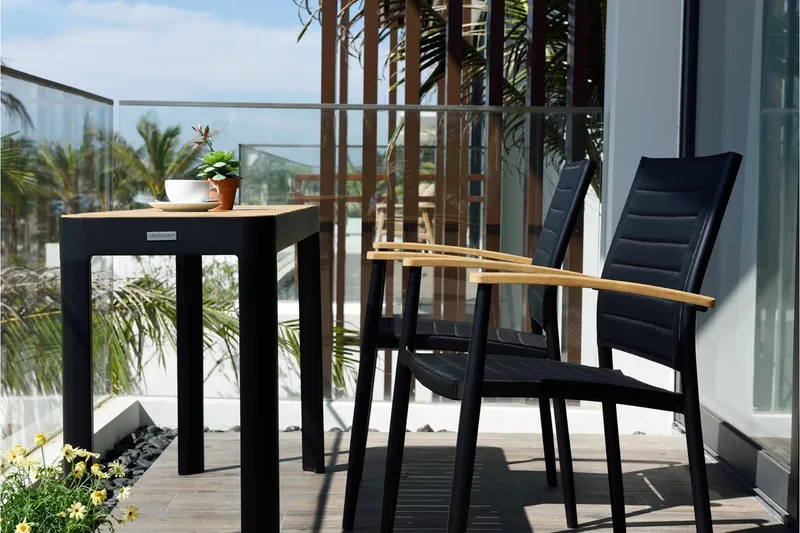 Portals Spisebord 143 cm - Sort/Træ - Havemøbler - Havebord - Spisebord & havebord