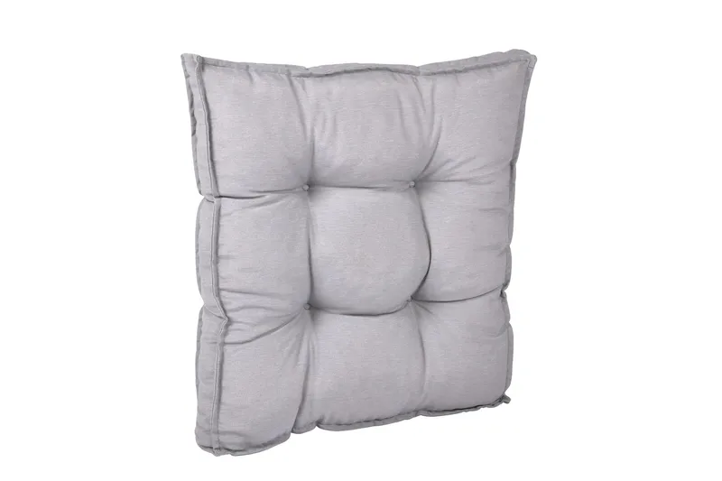 Sandra Ryglæn Lysegrå, Fritab