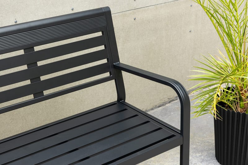 Elvas Udendørsbænk - Sort - Havemøbler - Havesofaer & bænke - Udendørs bænk & havebænk