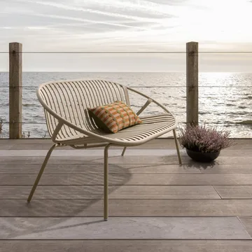 Bænk Bruce 134 cm udendørs - Sand - Havemøbler - Havesofaer & bænke - Udendørs bænk & havebænk