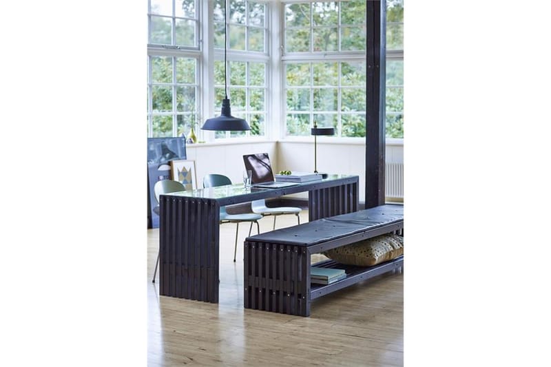 Rustik træbænk Design 138x49x45cm m/hylde - sort - Udendørs bænk & havebænk