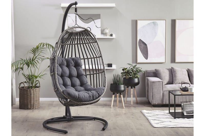 Hængestol med stativ polyrattan mørkegrå SESIA - Grå - Havemøbler - Havestole - Hængestol