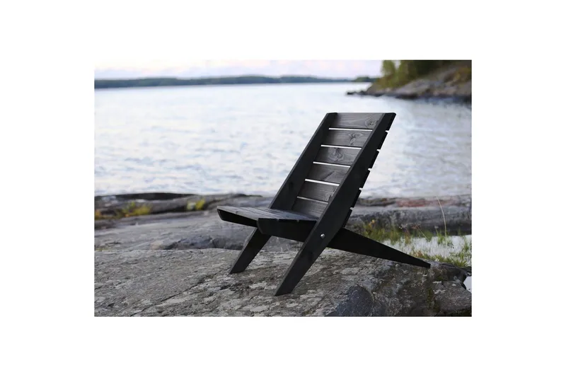 Hillerstorp EcoFurn Udendørsstol Granny Fyr olieret sort - Sort - Havemøbler - Havestole - Udendørs lænestol
