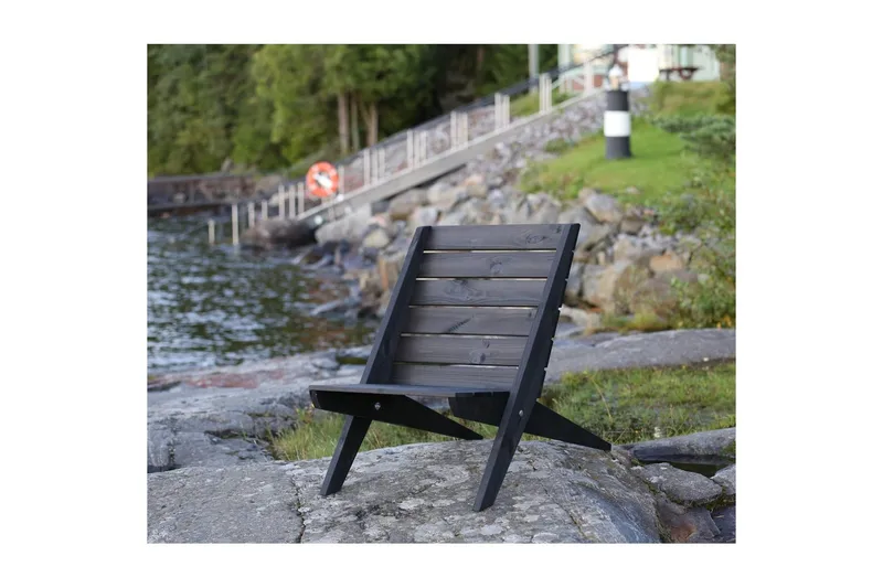 Hillerstorp EcoFurn Udendørsstol Granny Fyr olieret sort - Sort - Havemøbler - Havestole - Udendørs lænestol
