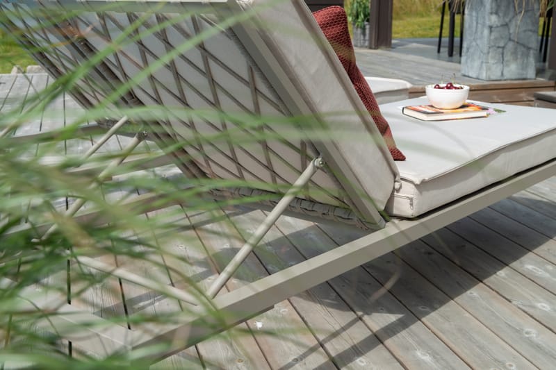 Solseng Hillerstorp Jet Set - Beige - Havemøbler - Havestole - Solseng & solvogn