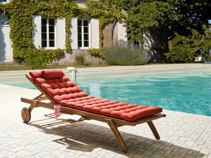 Solseng udendørs med pude Cesana Premium akacietræ - Brun/Rød - Havemøbler - Havestole - Solseng & solvogn