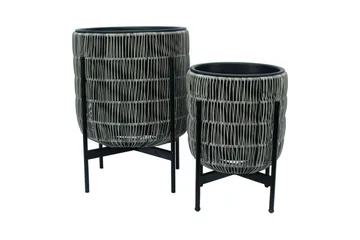 Wicker Blomsterkrukke på stativ 30x30xH38 cm Grå - Havemøbler - Øvrigt havetilbehør - Tilbehør udendørs - Havekrukker