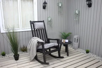 Ellabell Gyngestol - Kaffesort - Havemøbler - Havestole - Havegyngestol